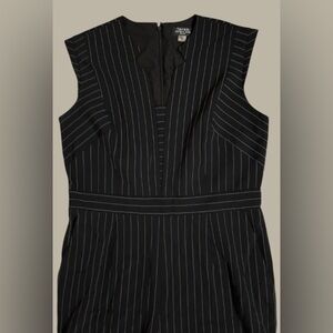 Sleeveless Black Pinstripe Jumpsuit Sz 10 Petite
